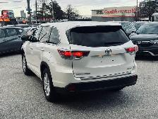 2015 Toyota Highlander AWD 4dr LE - Photo 3