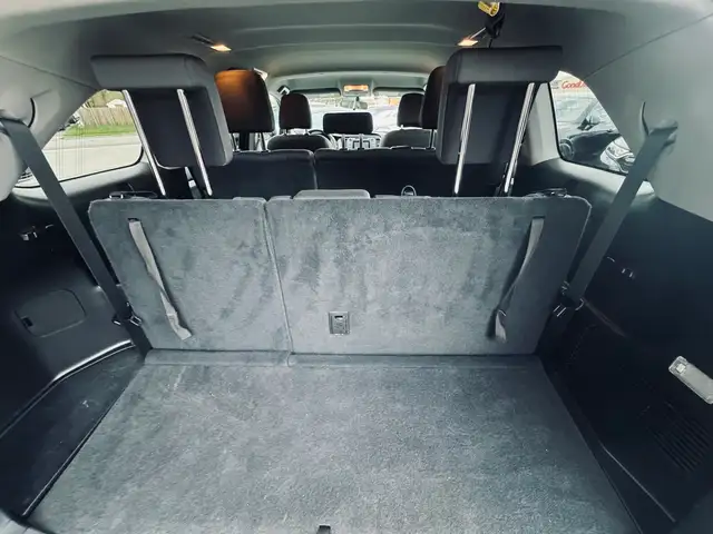 2015 Toyota Highlander AWD 4dr LE - Photo 6