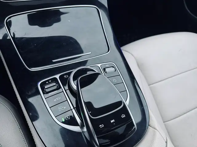 2017 Mercedes-Benz E-Class E300 4MATIC - Photo 15