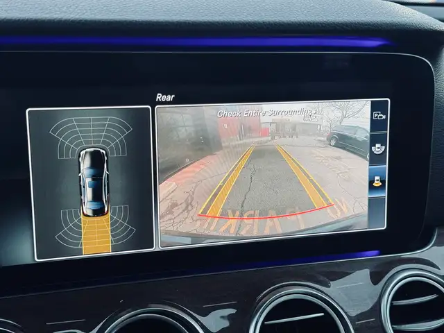 2017 Mercedes-Benz E-Class E300 4MATIC - Photo 19
