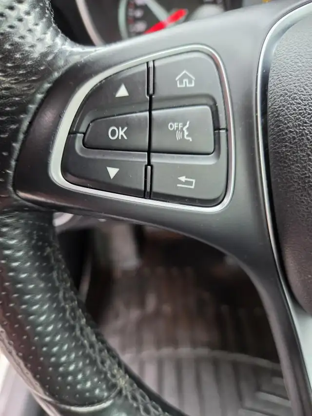 Mercedes-Benz C300 4MATIC 2018 C300 AWD NAV CUIR BAS KILO - Photo 19