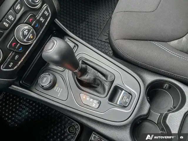 2020 Jeep Cherokee North | V6 | Power Liftgate | Blind-Spot - Photo 18