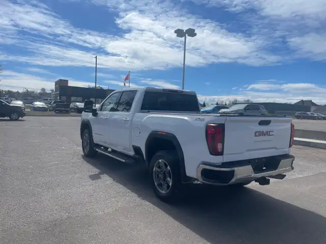 2025 GMC Sierra 2500HD SLE - Photo 3