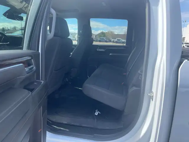 2025 GMC Sierra 2500HD SLE - Photo 11