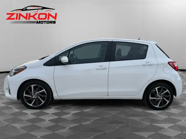 2018 Toyota Yaris SE | CLEAN CARFAX | ONE-OWNER | BACK-UP CAM | - Photo 2
