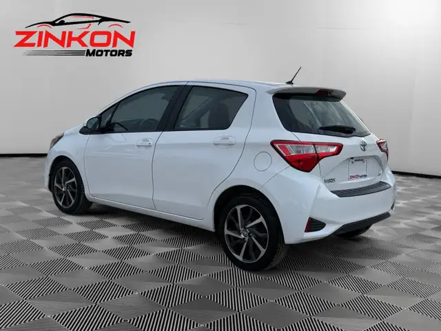 2018 Toyota Yaris SE | CLEAN CARFAX | ONE-OWNER | BACK-UP CAM | - Photo 3