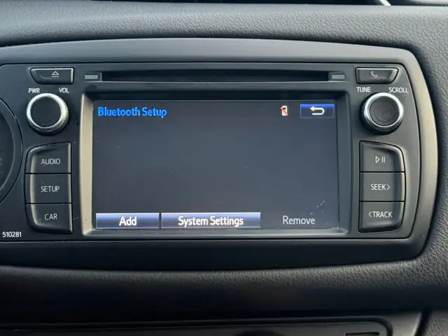 2018 Toyota Yaris SE | CLEAN CARFAX | ONE-OWNER | BACK-UP CAM | - Photo 11