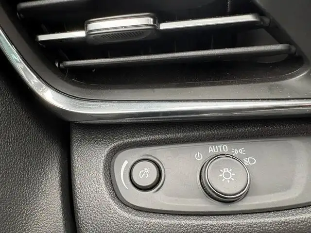 2025 Buick Envista Preferred - Photo 13