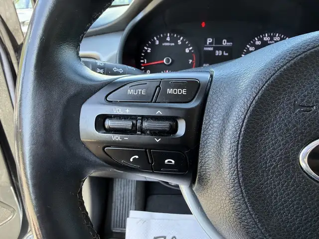 2018 Kia Rio Hatchback - Photo 21