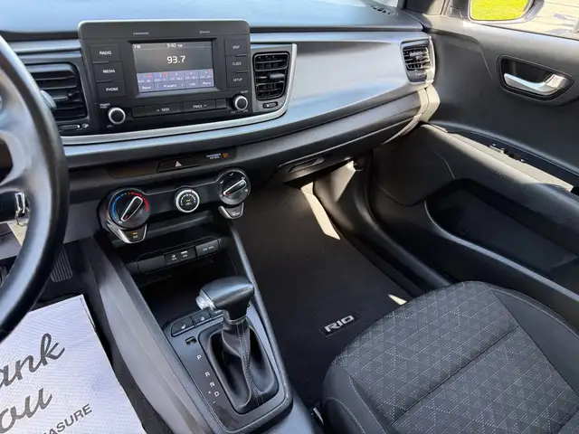 2018 Kia Rio Hatchback - Photo 26