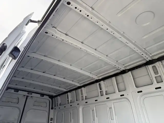 2024 Mercedes-Benz Sprinter E-Sprinter High Roof 170'wb EV Cargo - Photo 20