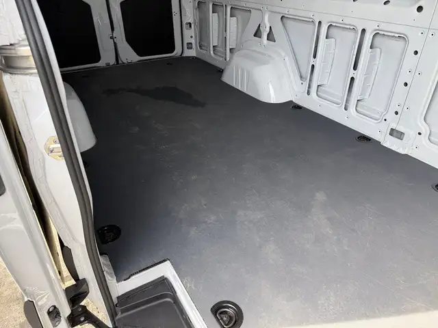 2024 Mercedes-Benz Sprinter E-Sprinter High Roof 170'wb EV Cargo - Photo 21