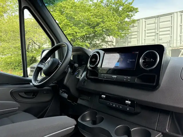 2024 Mercedes-Benz Sprinter E-Sprinter High Roof 170'wb EV Cargo - Photo 26