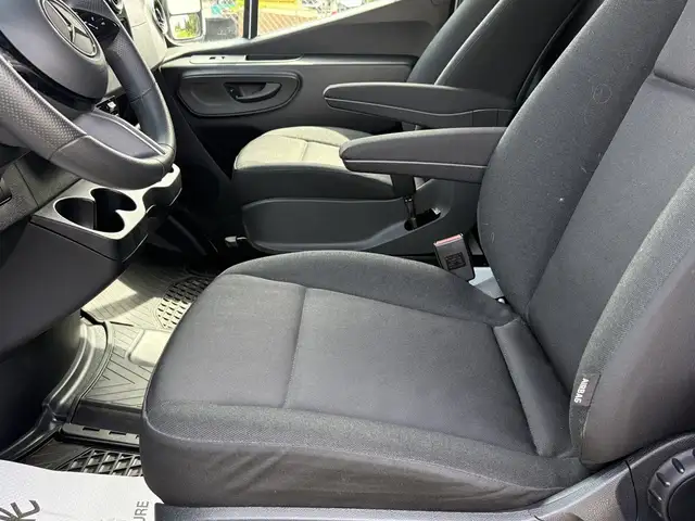 2024 Mercedes-Benz Sprinter E-Sprinter High Roof 170'wb EV Cargo - Photo 33