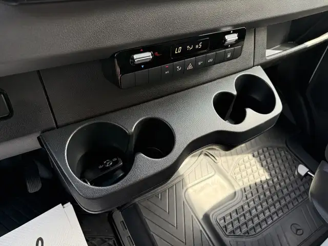 2024 Mercedes-Benz Sprinter E-Sprinter High Roof 170'wb EV Cargo - Photo 44