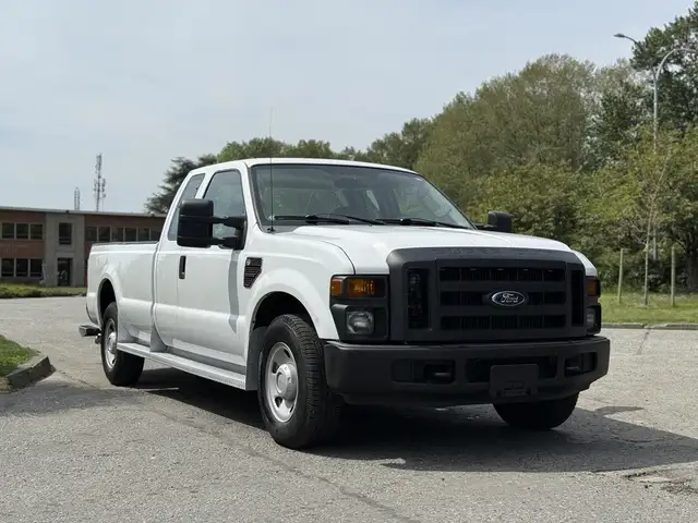 2008 Ford F-250 Super Duty Diesel Extended Cab 8 Foot Box - Photo 2