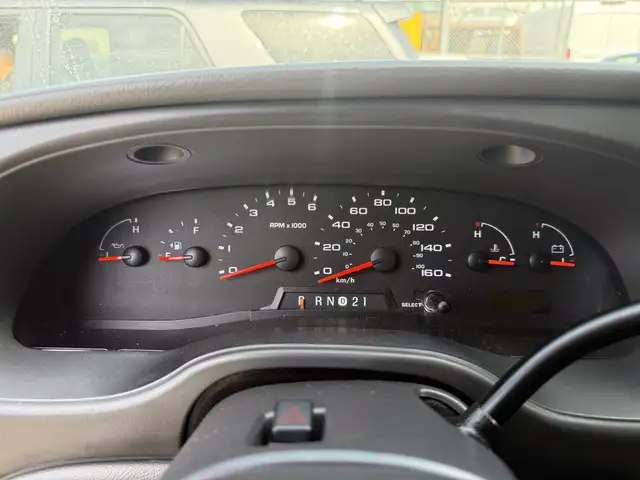 2008 Ford Econoline E-350 Super Duty High Roof Van - Photo 35