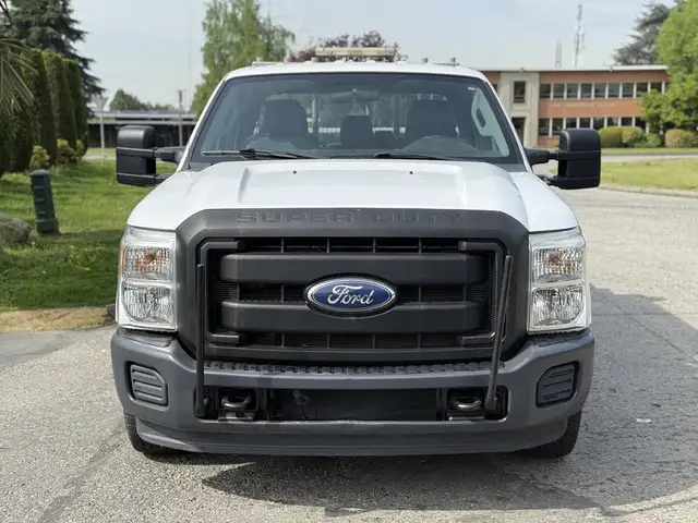 2011 Ford F-350 Super Duty Diesel Crew Cab 8 Foot Box - Photo 3