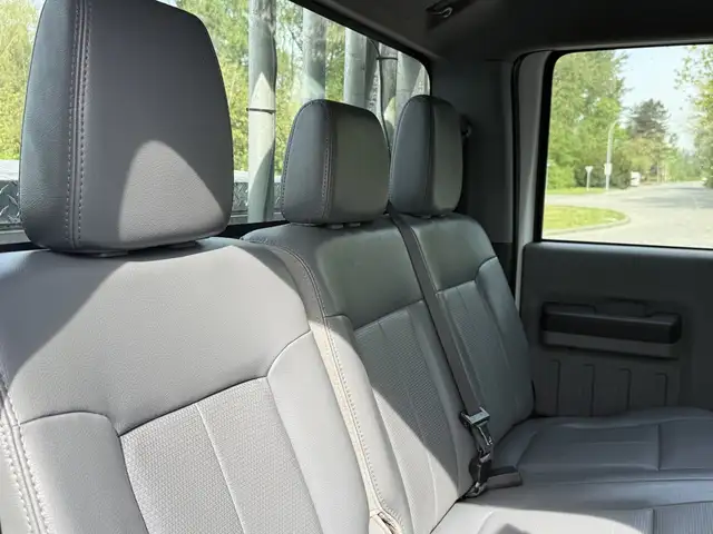 2011 Ford F-350 Super Duty Diesel Crew Cab 8 Foot Box - Photo 21