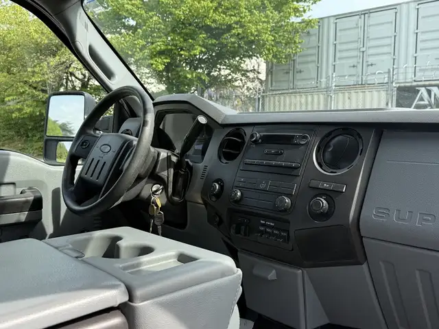 2011 Ford F-350 Super Duty Diesel Crew Cab 8 Foot Box - Photo 26