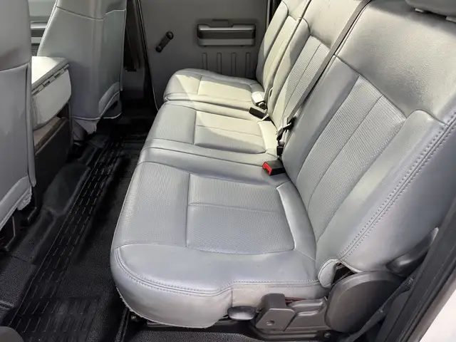 2011 Ford F-350 Super Duty Diesel Crew Cab 8 Foot Box - Photo 34