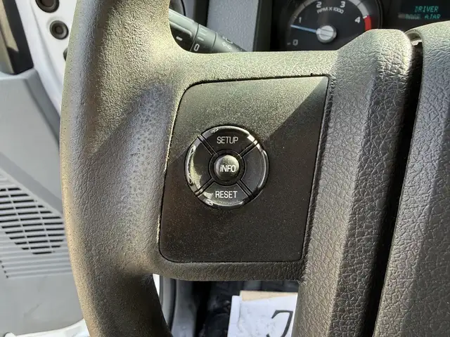 2011 Ford F-350 Super Duty Diesel Crew Cab 8 Foot Box - Photo 42