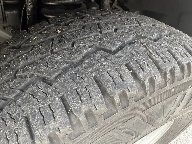 2011 Ford F-350 Super Duty Diesel Crew Cab 8 Foot Box - Photo 61