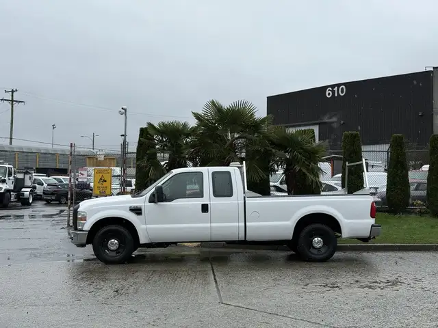 2008 Ford F-250 Extended Cab 8 Foot Box Pickup - Photo 6