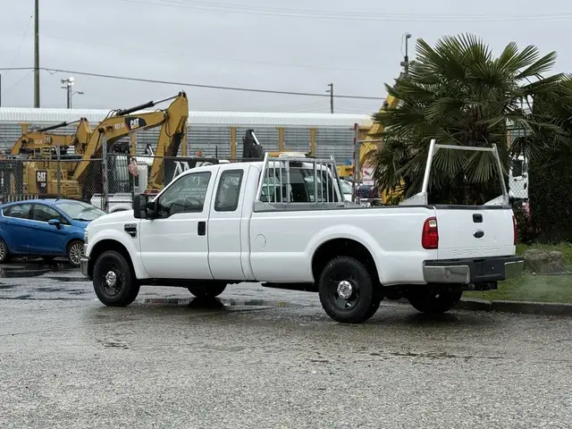 2008 Ford F-250 Extended Cab 8 Foot Box Pickup - Photo 7