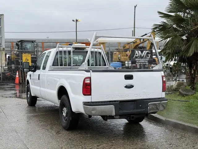 2008 Ford F-250 Extended Cab 8 Foot Box Pickup - Photo 8