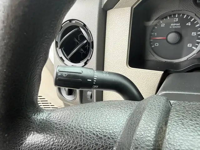 2008 Ford F-250 Extended Cab 8 Foot Box Pickup - Photo 36
