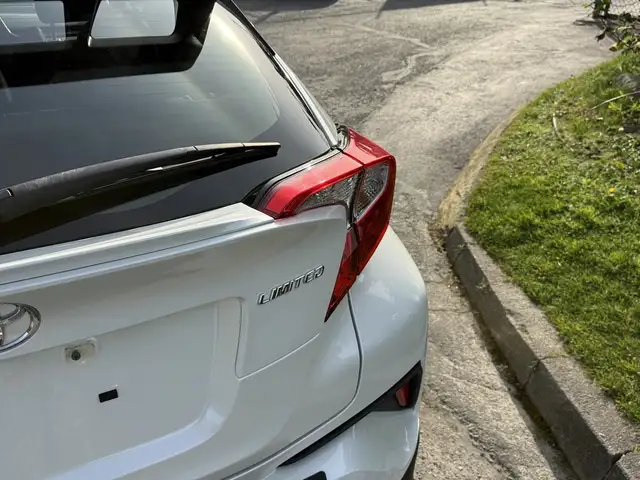 2021 Toyota CH-R Limited Subcompact Crossover - Photo 12