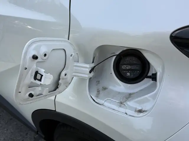 2021 Toyota CH-R Limited Subcompact Crossover - Photo 14