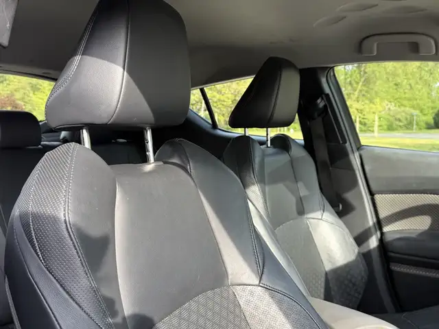 2021 Toyota CH-R Limited Subcompact Crossover - Photo 23
