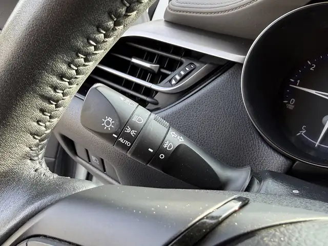 2021 Toyota CH-R Limited Subcompact Crossover - Photo 39