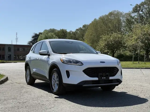 2020 Ford Escape SE AWD - Photo 2