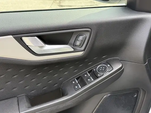2020 Ford Escape SE AWD - Photo 12