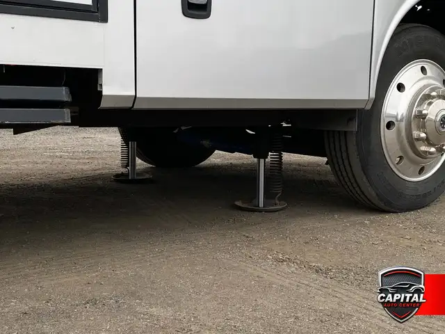 2015 Ford F-53 Motorhome Chassis Bounder - Photo 13