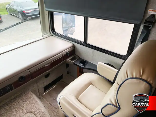 2015 Ford F-53 Motorhome Chassis Bounder - Photo 16
