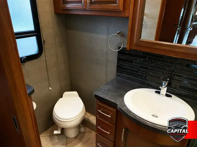2015 Ford F-53 Motorhome Chassis Bounder - Photo 36