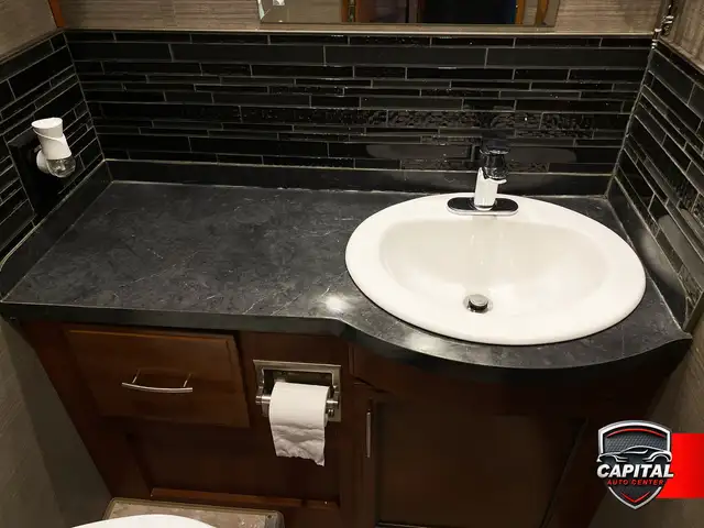 2015 Ford F-53 Motorhome Chassis Bounder - Photo 41