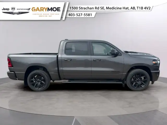 2025 Ram 1500 - Photo 2