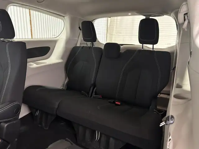 Chrysler Grand Caravan SXT 2RM 2023 à vendre - Photo 16