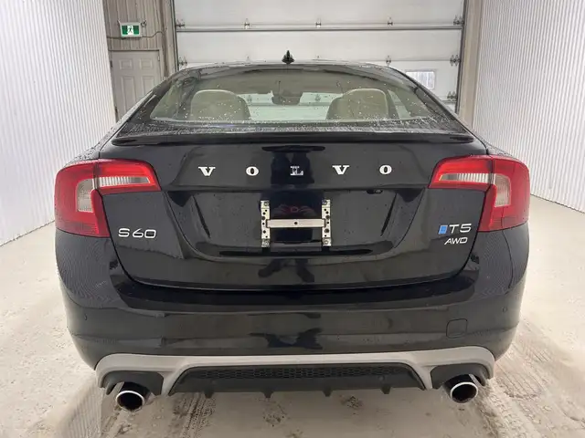 Volvo S60 T5 Dynamic TI 2018 à vendre - Photo 9