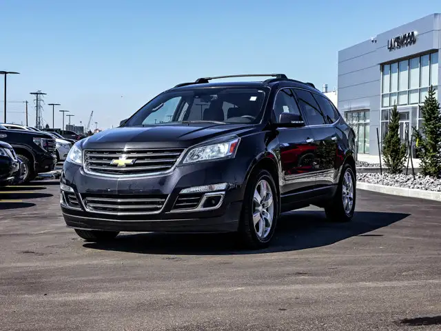 2017 Chevrolet Traverse Premier AWD 3.6L 7-Passenger | Headrest - Photo 4