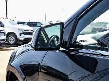 2017 Chevrolet Traverse Premier AWD 3.6L 7-Passenger | Headrest - Photo 6