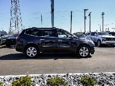 2017 Chevrolet Traverse Premier AWD 3.6L 7-Passenger | Headrest - Photo 14