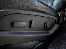 2017 Chevrolet Traverse Premier AWD 3.6L 7-Passenger | Headrest - Photo 17