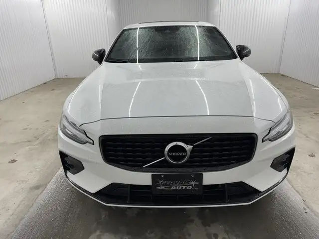 Volvo S60 B5 R-Design AWD 2022 à vendre - Photo 4