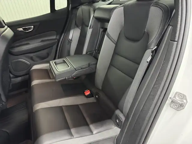 Volvo S60 B5 R-Design AWD 2022 à vendre - Photo 18